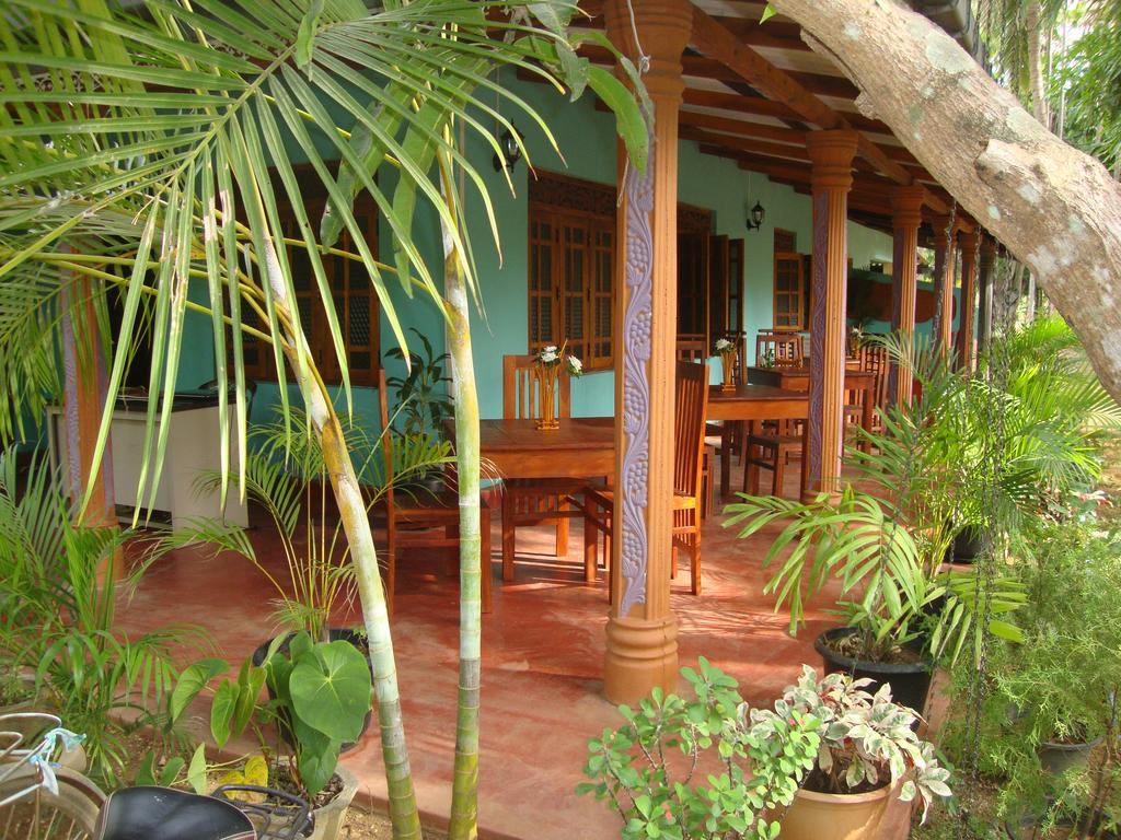 The Nature Park Station touristique Sigirîya